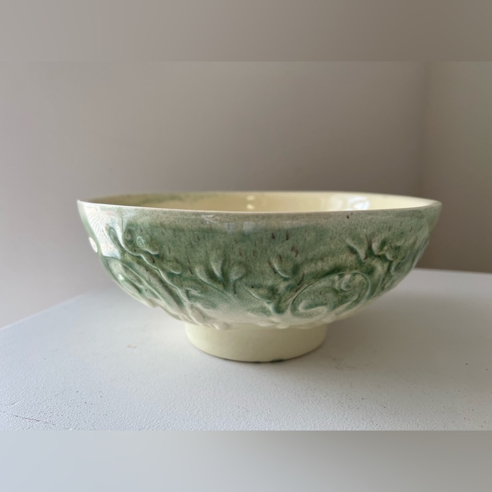 Haeger Vintage 8" Footed Bowl Green/Cream Glaze Scroll Leaf Pattern